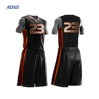 Conception personnalisée d'uniformes de basketball, maillots et shorts de basketball OEM, 100% polyester, impression par sublimation, antibactérien, respirant, séchage rapide