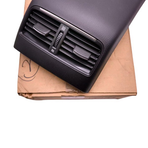 Conjunto de Ventilación Trasera para Mazda 6, GHR1-64-930, Montaje en el Suelo, Rectangular, de Plástico, con Actuador Manual, 2013-2015 - Product Image 2