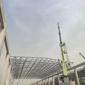 Large Span Prefabricated Space Truss Roof Warehouse, Column-Free Natural Skylight Space <b>Frame</b> Industrial Building for Logistics - Product Image 5