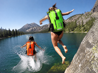 Sac à dos étanche en PVC 35L IPX-6 avec fermeture à enroulement et flottant pour kayak, bateau, voile et camping (unisexe)