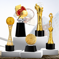 Trophée de basketball personnalisé, récompense créative en cristal et métal pour champion, gravure MVP, impression UV, logo OEM ODM, faible MOQ, vente en gros
