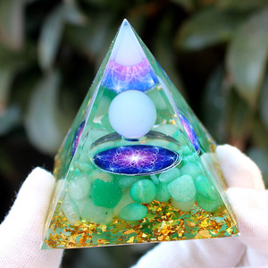 Pirámide de Cristal Kogiya, Decoración de Resina Epoxi, Adorno de Escritorio, Decoración del Hogar, Regalo, Impresión UV, Grabado Interno, Colección - Product Image 2