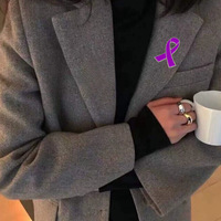 Broche en émail Ruban de sensibilisation au cancer, épinglette de soutien, souvenir caritatif, badge métallique personnalisé pour cadeau et décoration vestimentaire