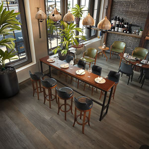 Moderno in legno massello tavolo da <span class=keywords><strong>Bar</strong></span> alto banco in ferro arte sedie alti <span class=keywords><strong>sgabelli</strong></span> da <span class=keywords><strong>Bar</strong></span> per <span class=keywords><strong>Bar</strong></span> e uso domestico elegante <span class=keywords><strong>Bar</strong></span> mobili di Design - Product Image 1