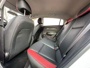 <span class=keywords><strong>2019</strong></span> <span class=keywords><strong>KX</strong></span> CROSS 1.4L GLS Hatchback Automatique Volant à Gauche Sièges en Tissu Pneus R16 Caméra Arrière Intérieur Sombre Écran Tactile Euro V - Product Image 4