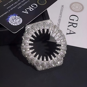 Boîtier de montre Moissanite Iced Out avec <span class=keywords><strong>design</strong></span> <span class=keywords><strong>à</strong></span> bords dentelés et pointus pour collection de montres GA2100, boîtier de modification DIY, bijoux pour hommes - Product Image 5