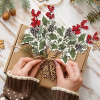 Baies et pommes de pin artificielles réalistes en mousse PE, fleurs décoratives, couronnes et plantes pour décorations de Noël et de remise de diplômes