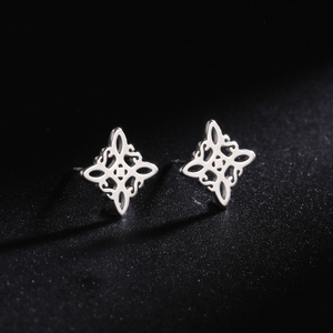 Myshape-pendientes de tuerca de nudo de bruja <span class=keywords><strong>para</strong></span> mujer, de <span class=keywords><strong>buena</strong></span> <span class=keywords><strong>suerte</strong></span>, Triángulo de acero inoxidable, amuleto irlandés, joyería Celtics - Product Image 1