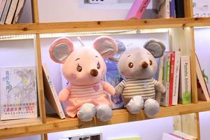 La <span class=keywords><strong>rata</strong></span> de <span class=keywords><strong>peluche</strong></span> juguetes de <span class=keywords><strong>peluche</strong></span> de juguete suave de <span class=keywords><strong>peluche</strong></span> de felpa juguetes de regalo - Product Image 5