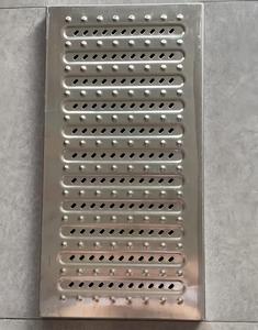 Griglia in Acciaio Inox Anticorrosione, Copertura per Canali di Drenaggio, Coperchio per Tombino, Griglia per Acque Piovane per Parchi e Vialetti Esterni - Product Image 1