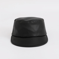 Casquette plate en cuir PU noir pour femme, style équestre rétro vintage, effet amincissant, mode automne-hiver