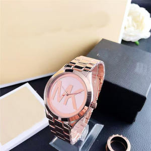 <span class=keywords><strong>Reloj</strong></span> Casual <span class=keywords><strong>MK</strong></span> para <span class=keywords><strong>Mujer</strong></span> <span class=keywords><strong>de</strong></span> Acero Inoxidable en Oro Rosa con Movimiento <span class=keywords><strong>de</strong></span> Cuarzo, Calendario <span class=keywords><strong>de</strong></span> Tres Esferas, Diámetro <span class=keywords><strong>de</strong></span> Esfera <span class=keywords><strong>de</strong></span> 38 mm y Ancho <span class=keywords><strong>de</strong></span> 20 mm - Product Image 5