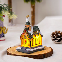 Casas de Resina en Miniatura para Decoración Navideña, con Luces LED Cálidas, Aldeas Navideñas Iluminadas, Iglesia y Cabaña Cubiertas de Nieve