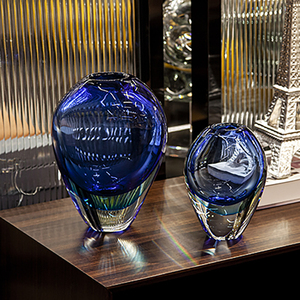 Vases en verre conique Murano bleu océan profond pour plantes de véranda et fleurs - Product Image 5