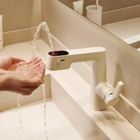 Robinet de bassin coulissant à affichage numérique blanc en cuivre Robinet doseur d'eau chaude et froide de beauté rotatif et télescopique