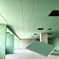 Panneau de plafond décoratif en plâtre de qualité supérieure, bord carré, surface lisse, pour travaux d'architecture suspendue et design intérieur