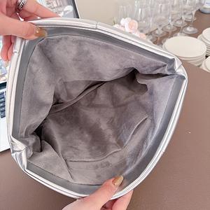 Funda Protectora para Laptop de 14 Pulgadas, Acolchada, Ligera, Impermeable, con Cierre Magnético, para <span class=keywords><strong>Mujer</strong></span>, Compatible con MacBook - Product Image 4