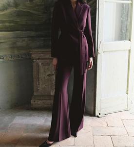 Blazer Morado para Mujer con Cuello de Solapa, Cierre de un Solo Botón, Manga Larga, Largo Regular, Antiarrugas, Color Sólido - Product Image 2