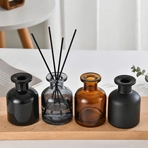 Luxury Refillable 150ml Empty Round Black Aroma Aromatherapy Scent Glass Reed Diffuser <b>Bottles</b> with Sticks - Product Image 2