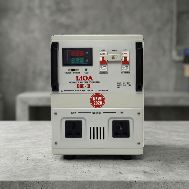 LiOA DRI 10000 II 10KVA Servo Motor Automatic Voltage Stabilizer for Reliable Power Supply in Unstable Grid Areas