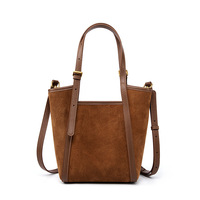 En stock, sac à main en cuir suédé véritable, marque privée, style rétro, hobo, grande capacité, sac à bandoulière pour femme, fabrication OEM ODM