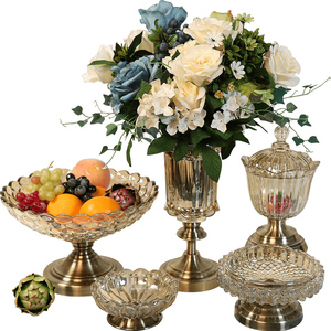 Frutero de Vidrio Estilo Europeo con Tapa, Base de Metal, Decorativo, para Dulces, Adorno para Mesa de Centro de Sala de Estar - Product Image 2