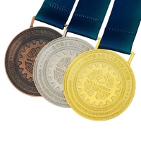 Souvenir de football 3D personnalisé, cadeau souvenir personnalisé très populaire, médaille de trophée sportif en métal avec ruban