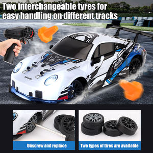 Auto <span class=keywords><strong>RC</strong></span> <span class=keywords><strong>Drift</strong></span> 1:24 con Telecomando 2.4 GHz 4WD, Velocità Regolabile, Luci LED, Regalo per Bambini - Product Image 5