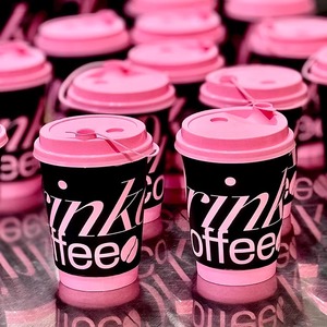 Customizable Disposable Ripple Wall Double Wall Paper Cup Rose Gold Fashionable Cafe Design with Gold Foil Embossing