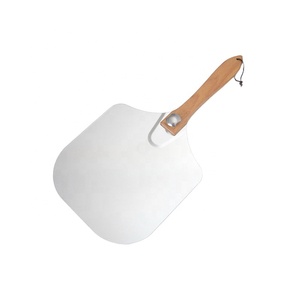 Pala para Pizza de Aleación de Aluminio Premium de 12 Pulgadas con Mango de Madera - Product Image 1