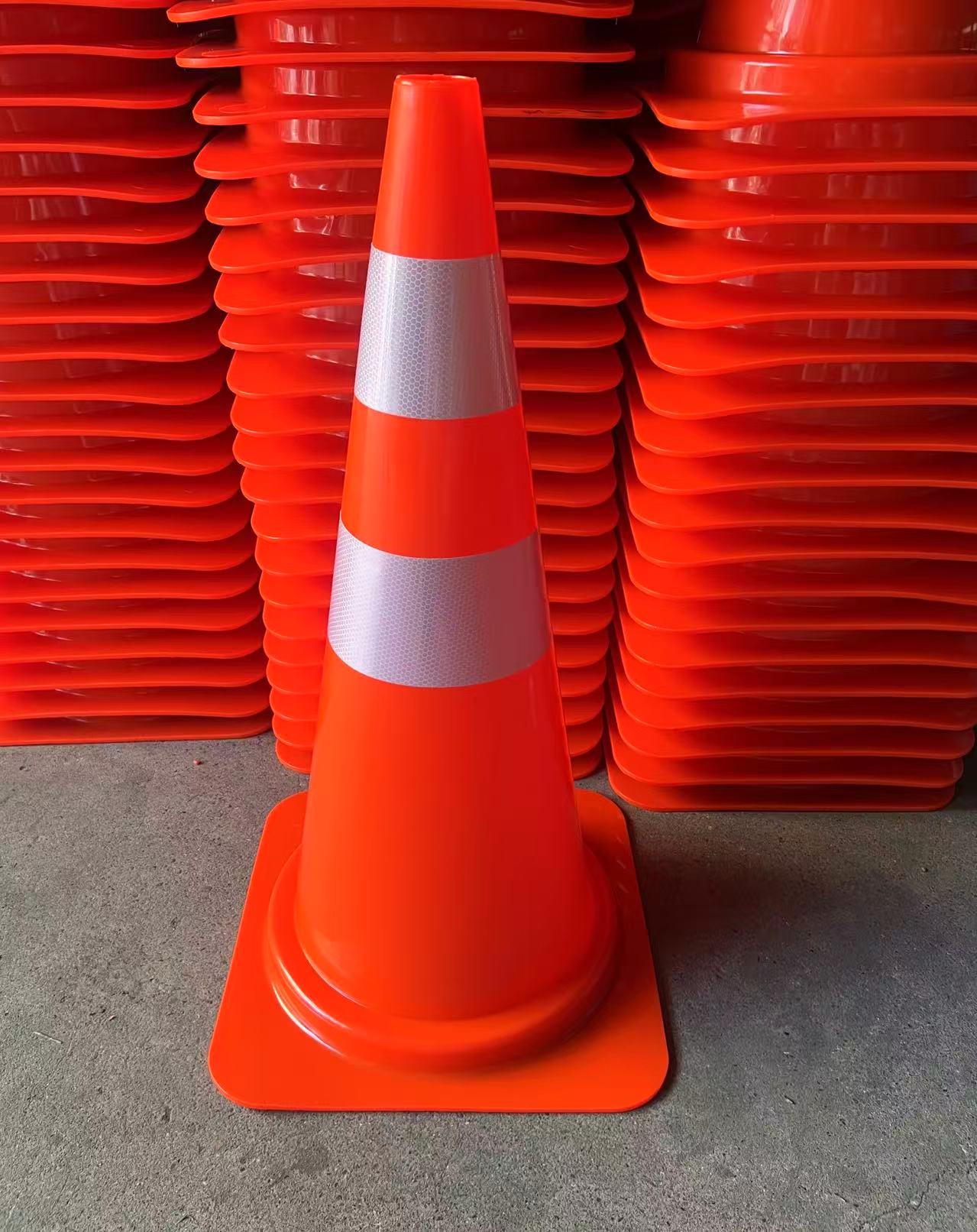 Cono di traffico in PVC