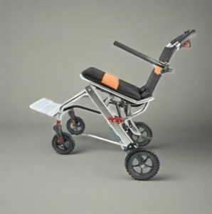 Suministro directo de fábrica Silla de ruedas ligera manual plegable para el hogar del hospital con reposapiés desmontables - Product Image 1