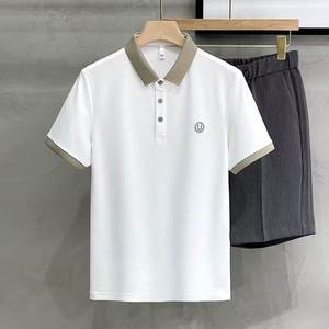 เสื้อเชิ้ตผู้ชายผ้าไหมน้ำแข็งแบบเรียบสำหรับงานทางการ ขายส่ง รับสั่งทำพร้อมพิมพ์โลโก้ แขนสั้น แห้งเร็ว - Product Image 2