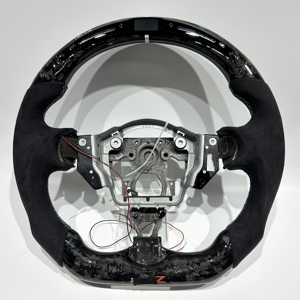 Nouveau volant en fibre de carbone forgée noir de haute qualité avec LED et revêtement en daim pour <span class=keywords><strong>Nissan</strong></span> 370Z <span class=keywords><strong>350Z</strong></span> GT-R 2010-2016 Plug and Play - Product Image 1