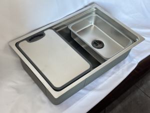 Fábrica de Leimanxi personalizada 6845 lavado de verduras solo cuenco 304 fregadero de cocina de acero inoxidable 0,75mm de espesor 4 agujeros - Product Image 4