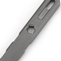 Outil multifonction en alliage de titane léger et durable pour le camping EDC : tournevis, barre de levier, ouvre-bouteille, porte-clés, barre de levier de poche
