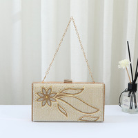 Diamant fête fleur sac de soirée pour les femmes nouvelle arrivée à la mode perle pochette fermeture ouverte pour les mariages de mariée autres Occasions