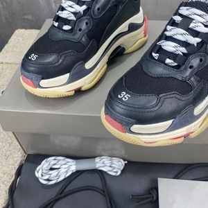 Chaussures de sport respirantes en mesh de marque de luxe, chaussures de marche décontractées et tendance à semelle épaisse - Product Image 4