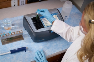 Spectrophotomètre de laboratoire HACH DR3900 LPV440.99.00012 pour l'analyse de l'eau avec technologie RFID en stock livraison rapide LPV440.9 - Product Image 2