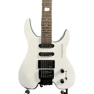 スタインバーガーズエレクトリックギターホワイトカラーマホガニーボディローズウッドフレットボード6弦ギター
