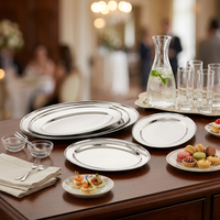Plateau de service multifonctionnel élégant et durable en acier inoxydable Mayur Exports, réutilisable, passe au lave-vaisselle, finition polie, pour restaurant