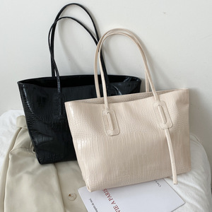 Simple Classic Style Women's Tote <strong>Bag</strong>, PU Material , Large Capacity Shoulder With Zipper - Product Image 1