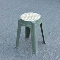 Tabouret rond empilable en plastique, chaise légère et durable au design traditionnel pour chambre et salon