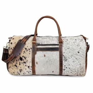 Bolsa de Viaje de Cuero Genuino, el Compañero de Viaje Premium que Combina Estilo y Funcionalidad - Product Image 2
