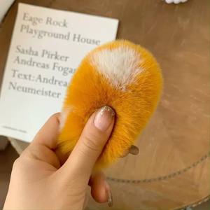 กิ๊บติดผมแบบใหม่ สไตล์ซุปเปอร์เฟรช นุ่มฟู ขนาดใหญ่ น่ารัก สำหรับติดผมด้านข้าง ทำด้วยมือ เครื่องประดับผมสำหรับผู้หญิง - Product Image 4