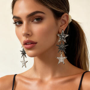 Exquisitos y lujosos pendientes de borlas con brillantes, pendientes largos con colgante de estrella, pendientes de pentagrama de acero inoxidable para mujer - Product Image 2