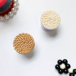 Giá Đỡ Điện Thoại Màu Trơn Đệm Khí Dệt Mây Giá Đỡ Tiện Dụng Trang Trí Lười Để Bàn - Product Image 6