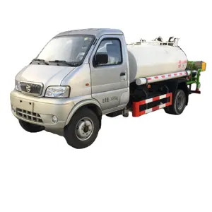 Dongfeng Euro4 4x2 2CBM 소형 물 유조선 트럭 싼 판매