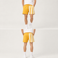 Shorts de sport personnalisés OEM en tricot rayé extensible avec tissu respirant à séchage rapide pour l'été, la plage et la salle de sport