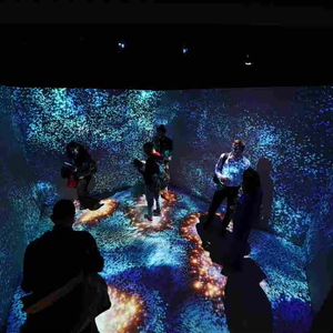 Proyector Holográfico 3D de 360 Grados, Interactivo, para Piso y Pared, Proyección Interactiva en Espacio Completo, Material Metálico Resistente - Product Image 1
